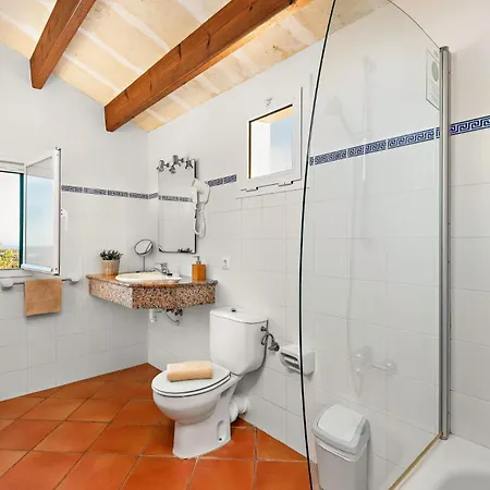Llucasaldent Menor By Plus Alaior
